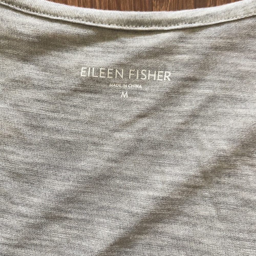 🆕 Eileen Fisher A Symmetrical Silk Tank Size Medium - Picture 3 of 6